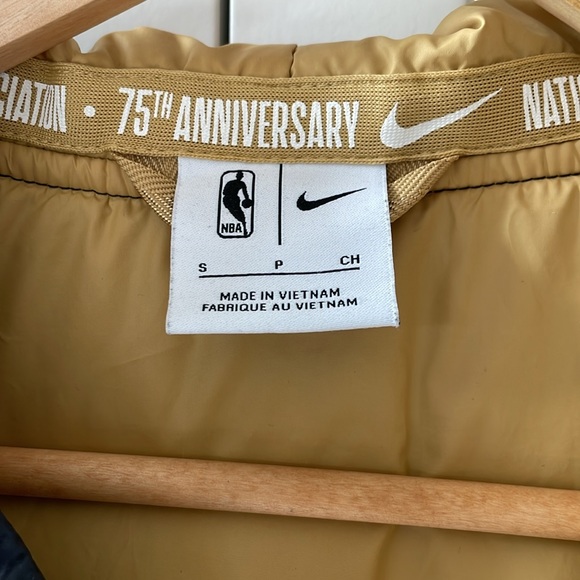 Nike Toronto Raptors Edition Courtside Hooded Full-Zip Bomber Jacket Small - Picture 7 of 7